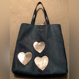 NWT - Princess Vera Wang - Indigo Mermaid Scale HandBag with Silver Hearts